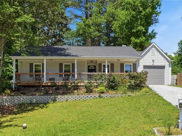 874 Fox Valley Drive , Stone Mountain, GA 30088