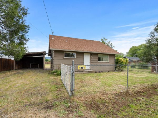 1281 Thomas Road, Medford, OR 97501