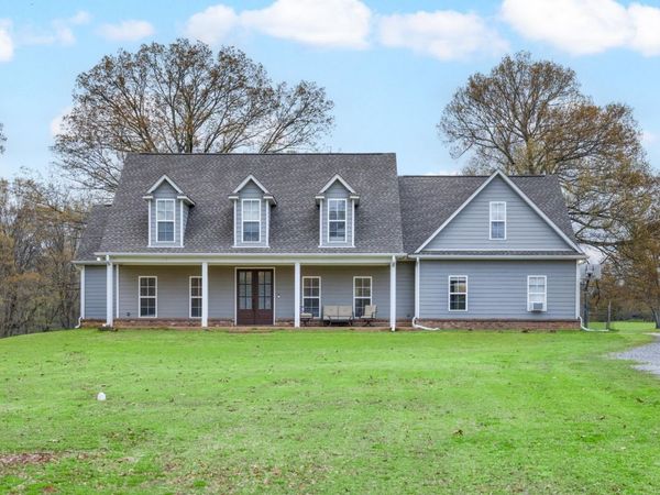 504 BANKSTON RD, Nesbit, MS 38651