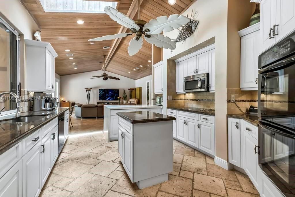 5328 E Leitner Dr, Coral Springs, FL 33067 Photo