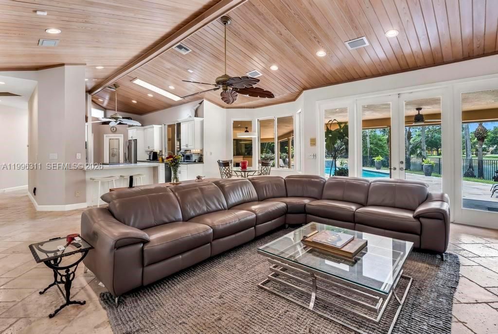 5328 E Leitner Dr, Coral Springs, FL 33067 Photo