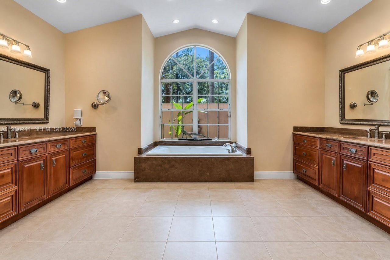 5328 E Leitner Dr, Coral Springs, FL 33067 Photo