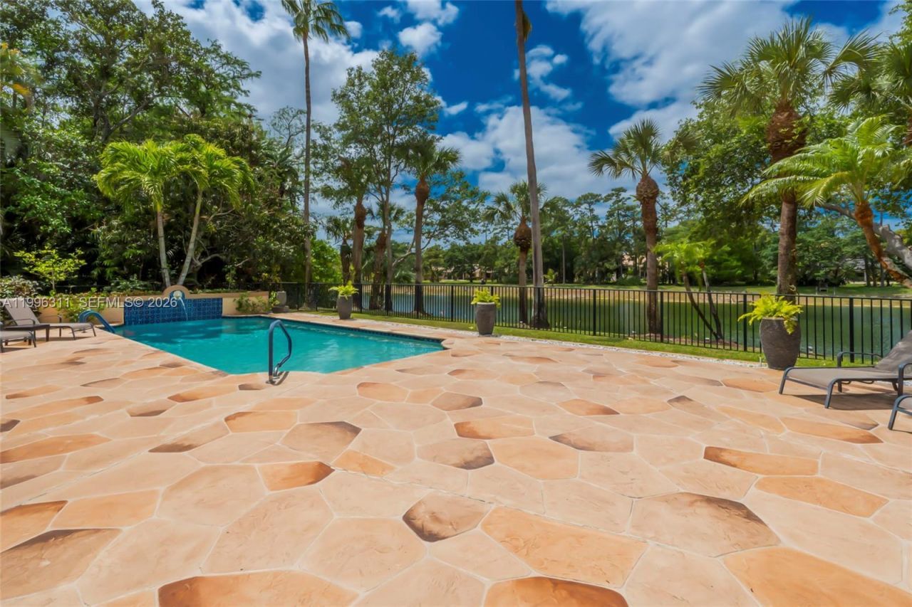 5328 E Leitner Dr, Coral Springs, FL 33067 Photo