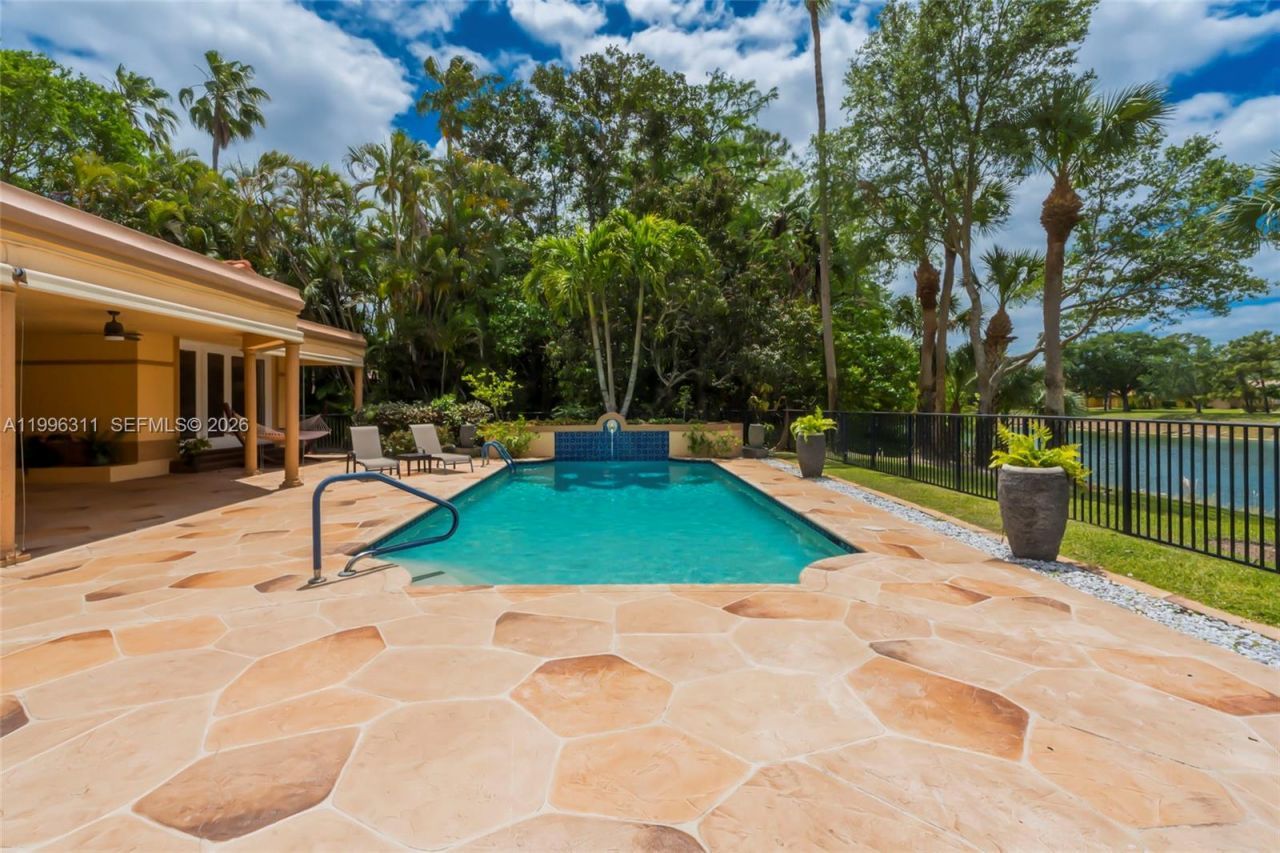 5328 E Leitner Dr, Coral Springs, FL 33067 Photo