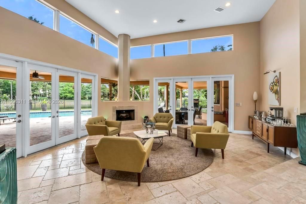 5328 E Leitner Dr, Coral Springs, FL 33067 Photo