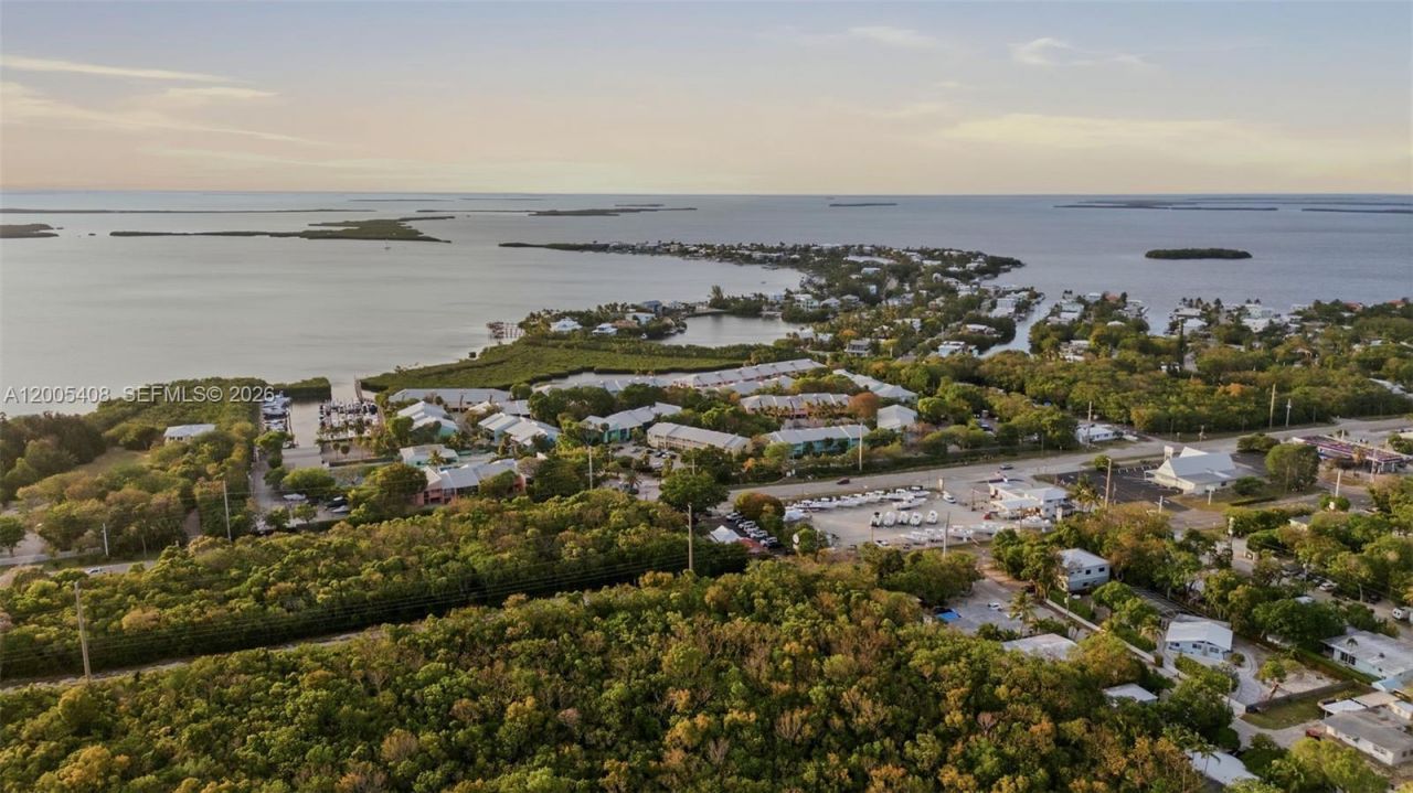 98282 Windward Ave , Unit 2, Key Largo, FL 33037 Photo