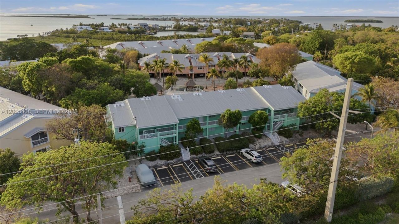 98282 Windward Ave , Unit 2, Key Largo, FL 33037 Photo
