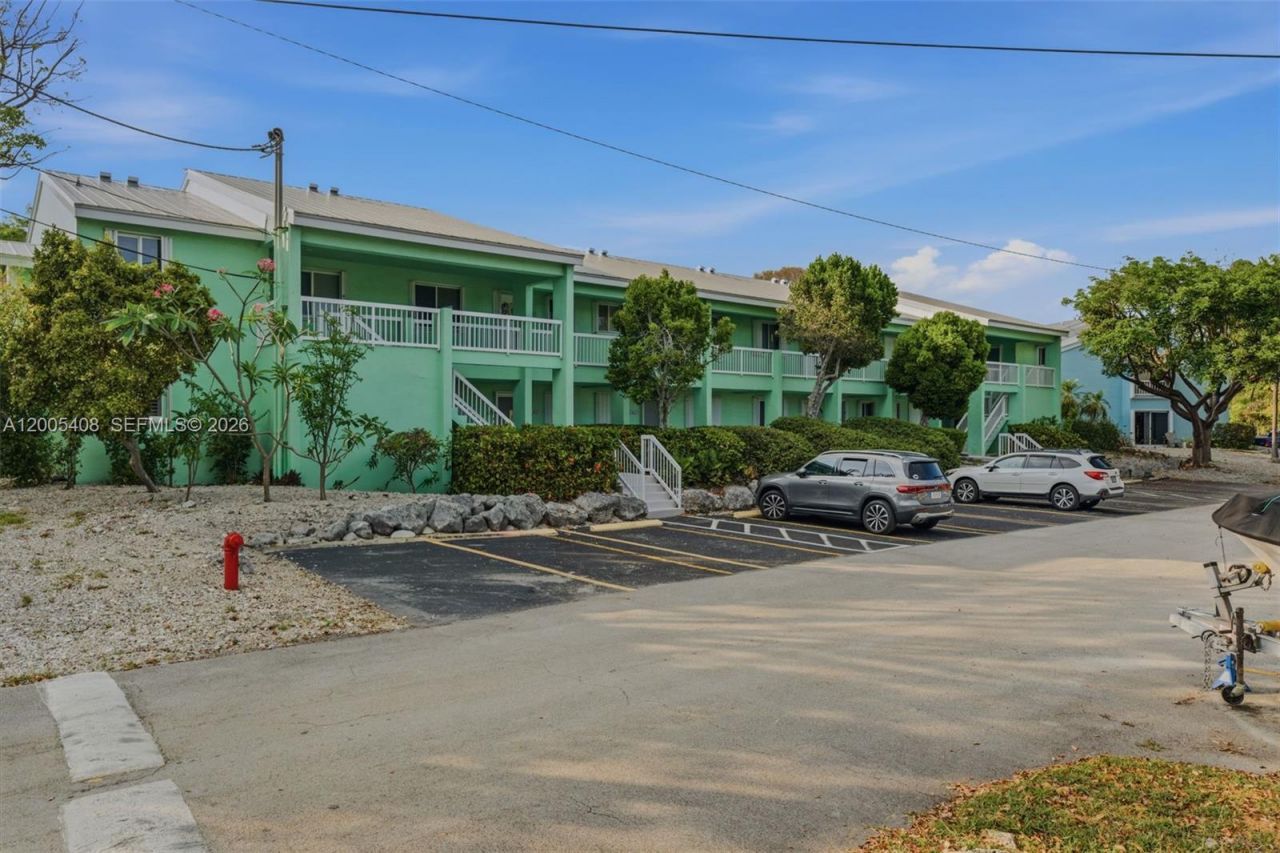 98282 Windward Ave , Unit 2, Key Largo, FL 33037 Photo
