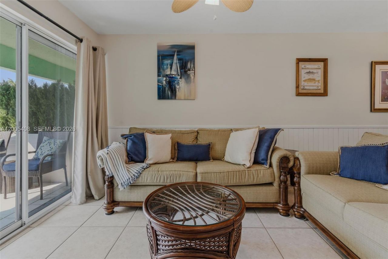 98282 Windward Ave , Unit 2, Key Largo, FL 33037 Photo