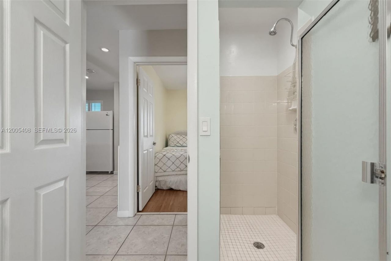 98282 Windward Ave , Unit 2, Key Largo, FL 33037 Photo