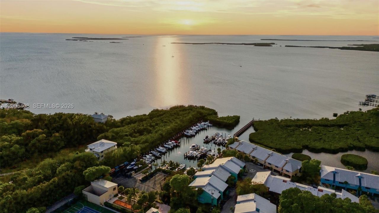 98282 Windward Ave , Unit 2, Key Largo, FL 33037 Photo