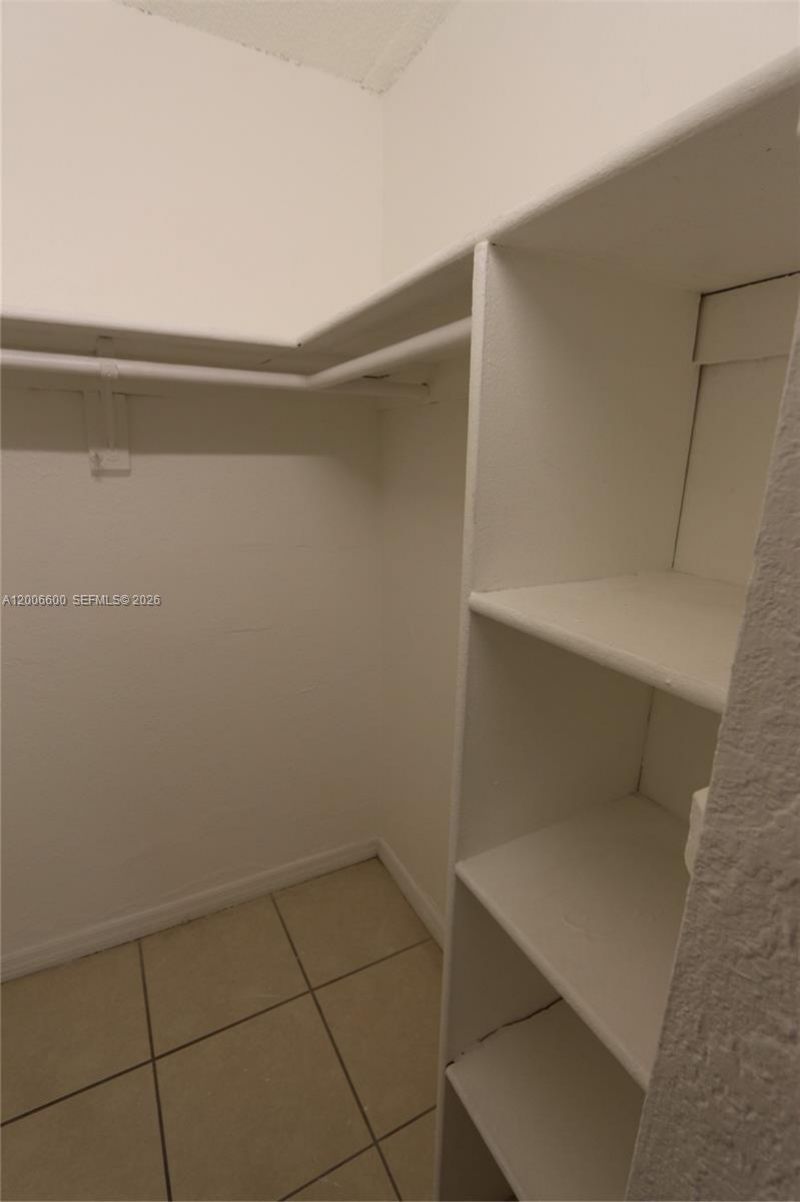 4550 NW 9th St , Unit 305E, Miami, FL 33126 Photo