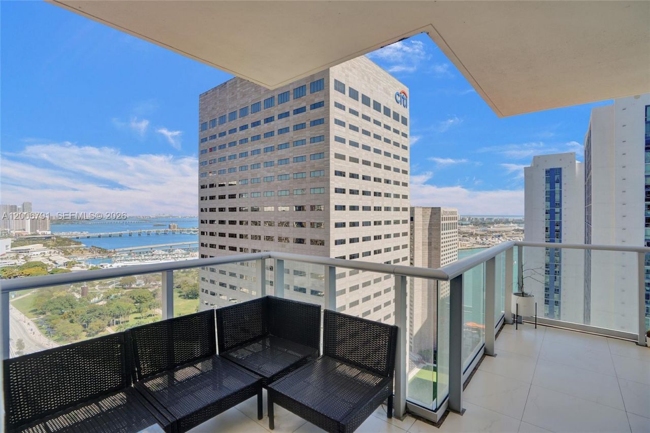 300 S Biscayne Blvd , Unit T-3216, Miami, FL 33131 Photo