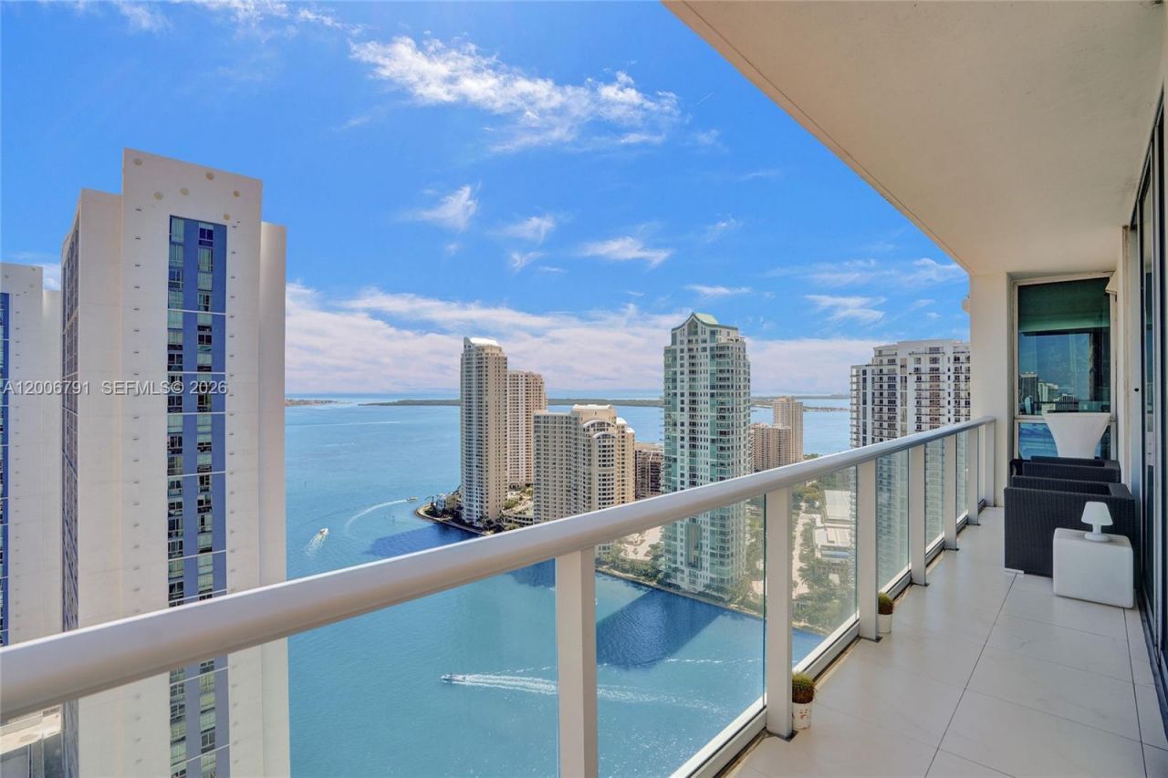 300 S Biscayne Blvd , Unit T-3216, Miami, FL 33131 Photo