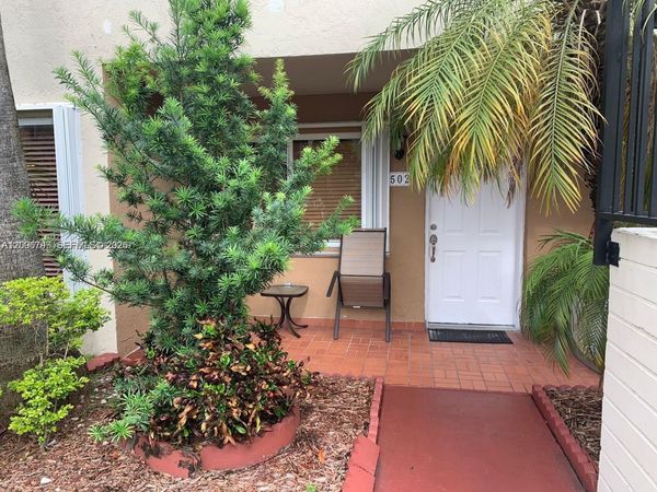 551 NW 82nd Ave , Unit 502, Miami, FL 33126