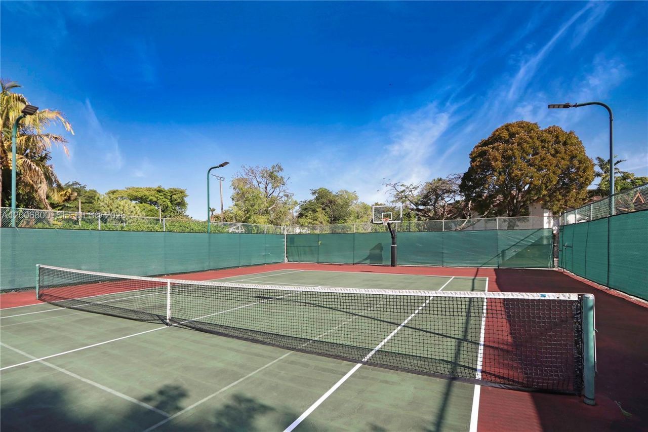 9394 SW 77th Ave , Unit F4, Miami, FL 33156 Photo