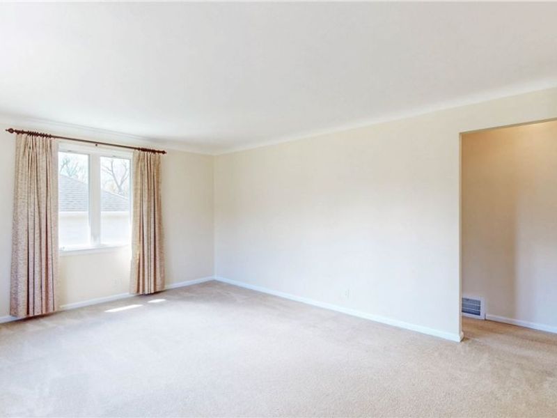 9298 York Road , North Royalton, OH 44133 Photo 9