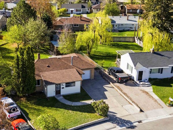 1455 SE Bonneville Drive, Idaho Falls, ID 83404