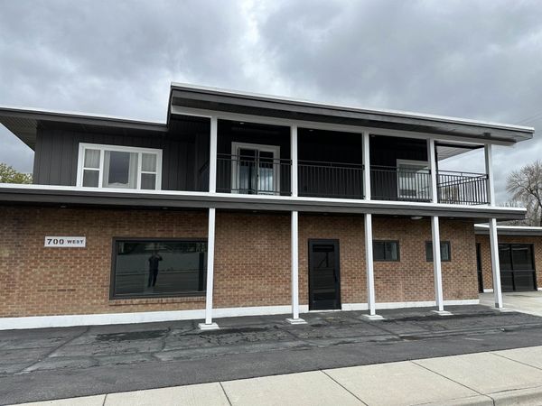 700 W ALAMEDA, Pocatello, ID 83201