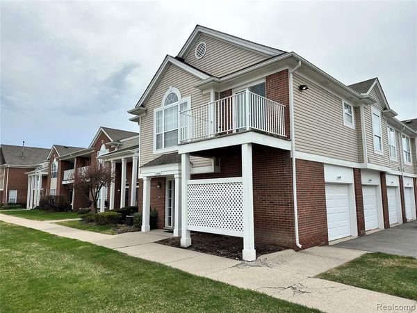 16508 Radison Drive , Macomb Twp, MI 48044