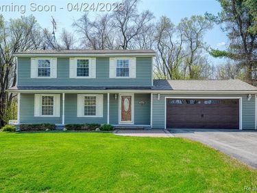 6056 Superior Drive, Green Oak Twp, MI 48116