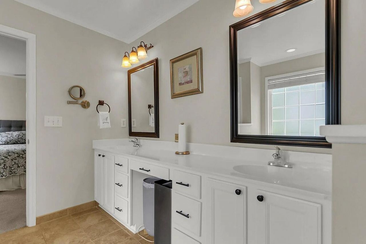 1366 Sassafrass Circle Photo 10