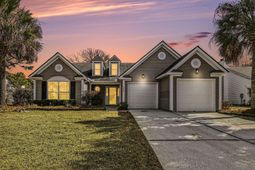 1366 Sassafrass Circle photo 4