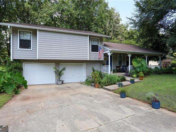 419 Creekside Lane, Woodstock, GA 30188