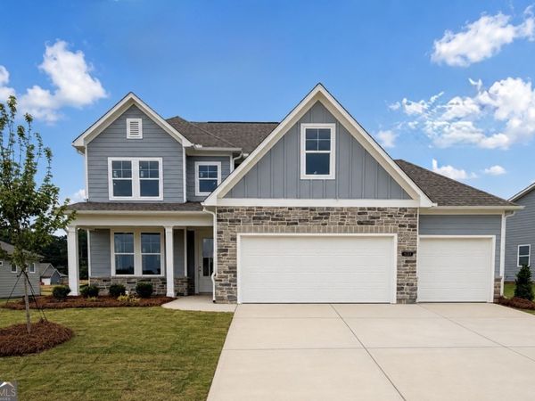 551 Grand Wehunt Drive, Hoschton, GA 30548