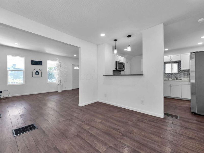 577 S Harris Avenue, Columbus, OH 43204 Photo 7