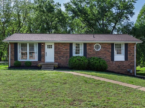 649 Des Moines Dr, Hermitage, TN 37076