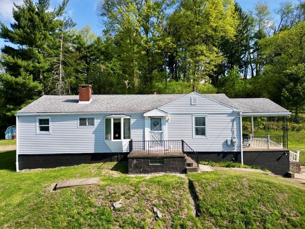 24 Poplar Lane, Wheeling, WV 26003