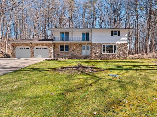 383 SWISS HILL DRIVE, Green Bay, WI 54302