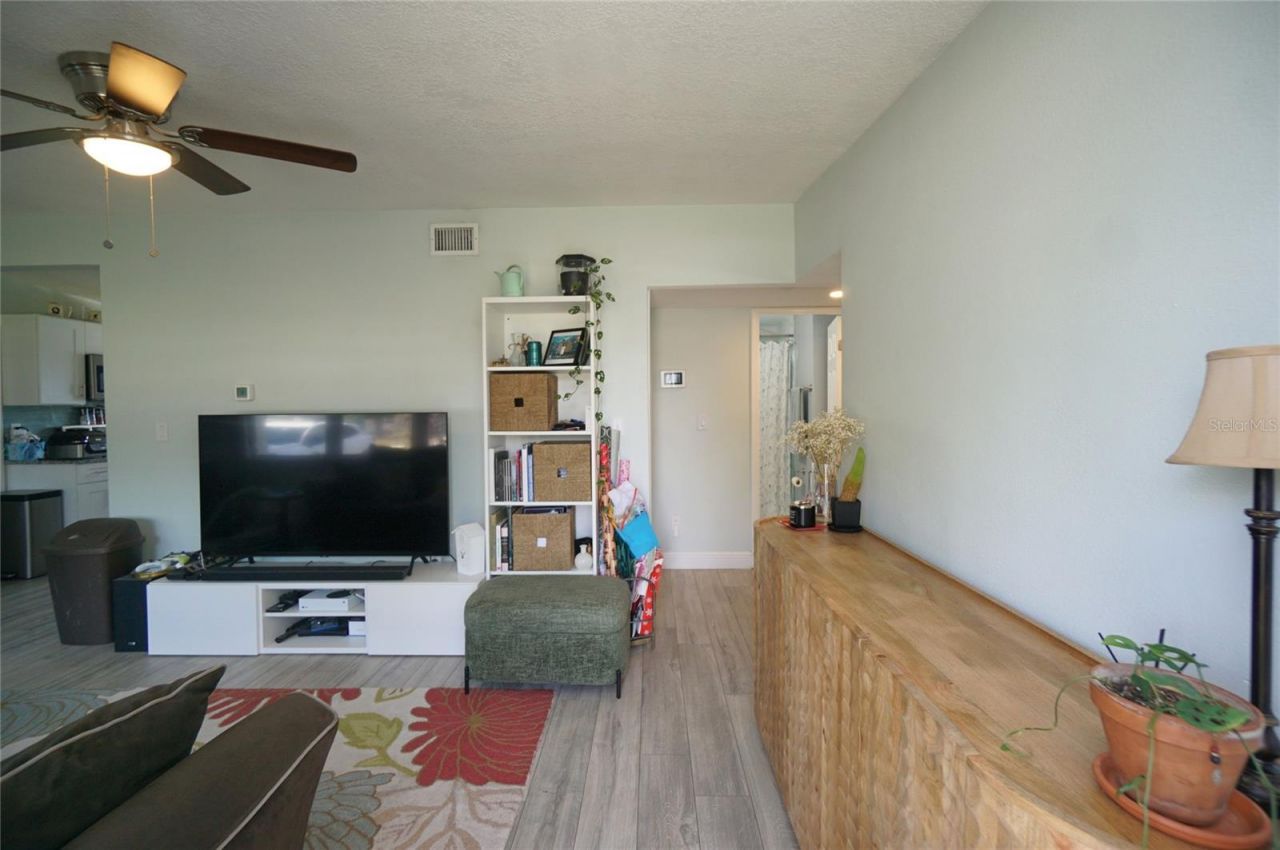 4108 W Montgomery Terrace, Tampa, FL 33616 Photo