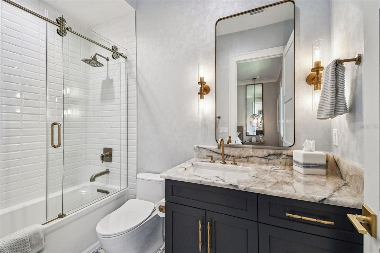 2915 W Harbor View Avenue, Tampa, FL 33611 Photo