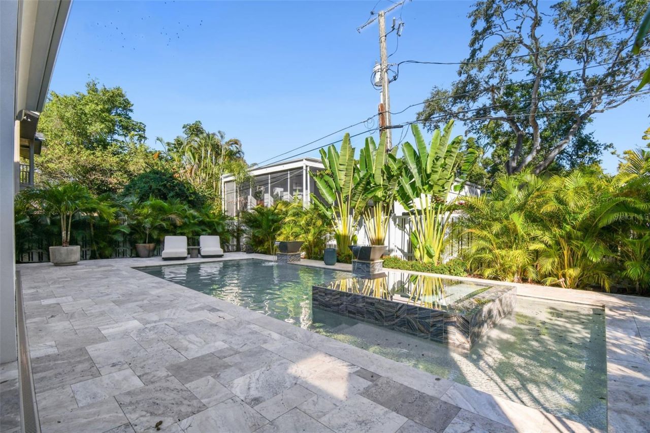 2915 W Harbor View Avenue, Tampa, FL 33611 Photo