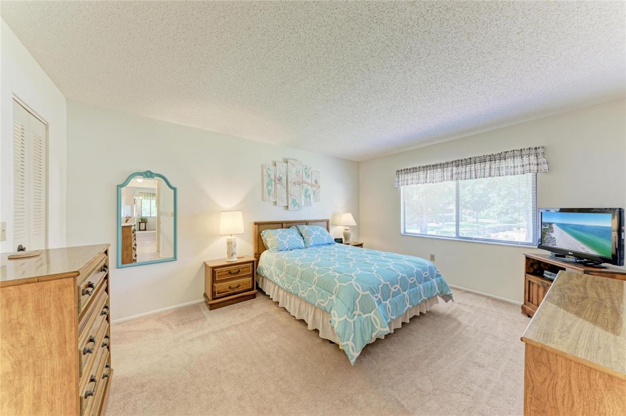 5685 Gardens Drive, Unit 5685, Sarasota, FL 34243 Photo
