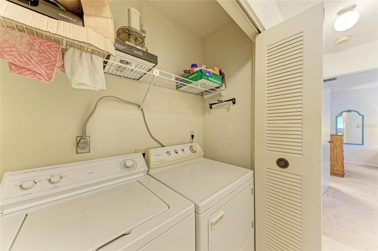 5685 Gardens Drive, Unit 5685, Sarasota, FL 34243 Photo