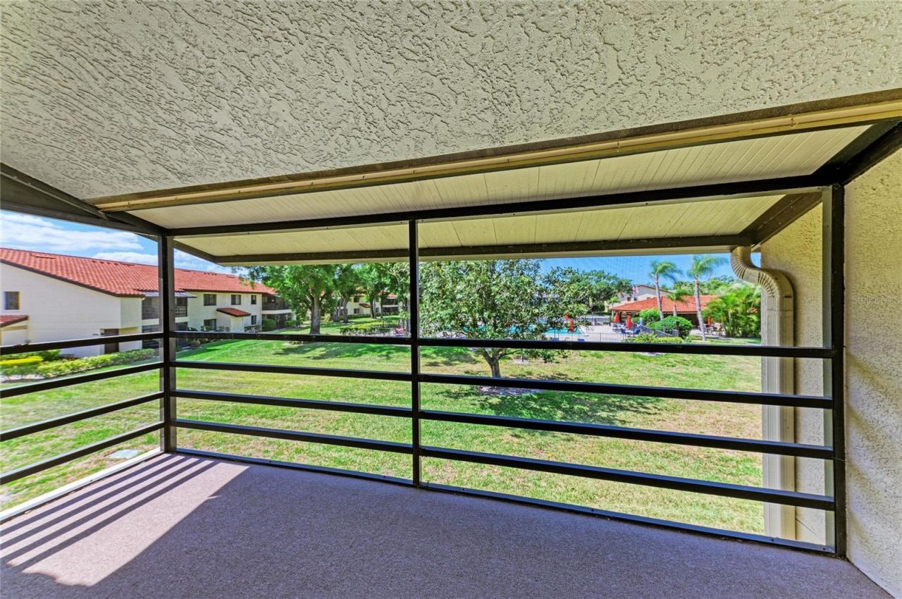 5685 Gardens Drive, Unit 5685, Sarasota, FL 34243 Photo