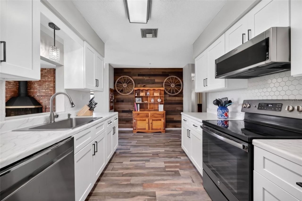 2919 N Lowell Road, Avon Park, FL 33825 Photo