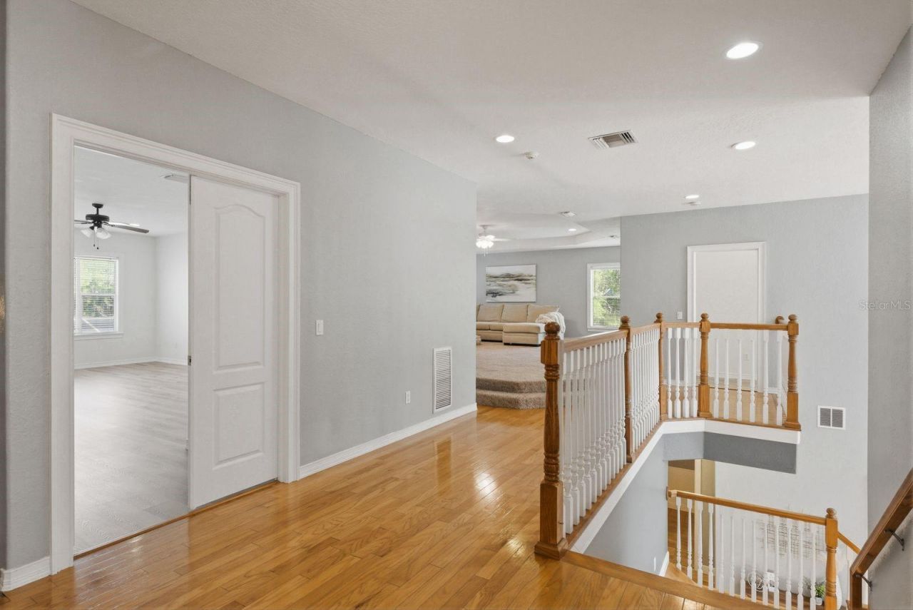 6615 Ridge Top Drive, Trinity, FL 34655 Photo