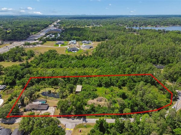 212 CRYSTAL LAKE ROAD , LUTZ, FL 33548