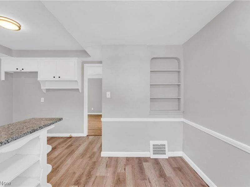 16705 Glendale Avenue, Cleveland, OH 44128 Photo 11