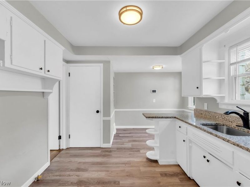 16705 Glendale Avenue, Cleveland, OH 44128 Photo 12