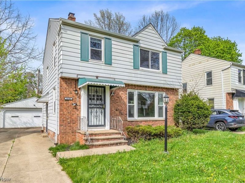 16705 Glendale Avenue, Cleveland, OH 44128 Photo 2