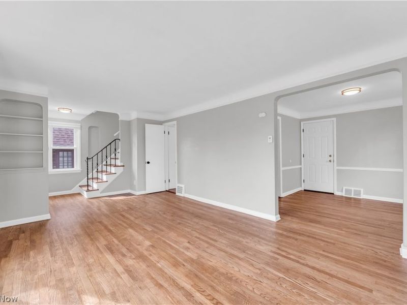 16705 Glendale Avenue, Cleveland, OH 44128 Photo 4