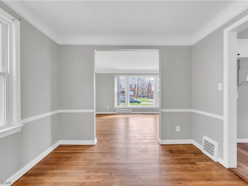 16705 Glendale Avenue, Cleveland, OH 44128 Photo 8