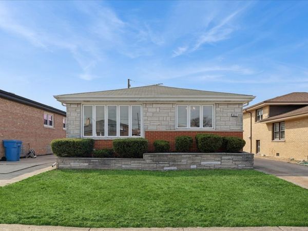 8012 S Kedvale Avenue , Chicago, IL 60652