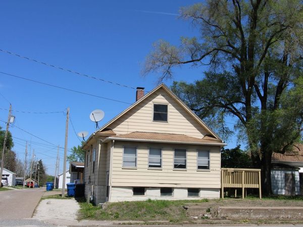 4519 4th Avenue , Moline, IL 51265