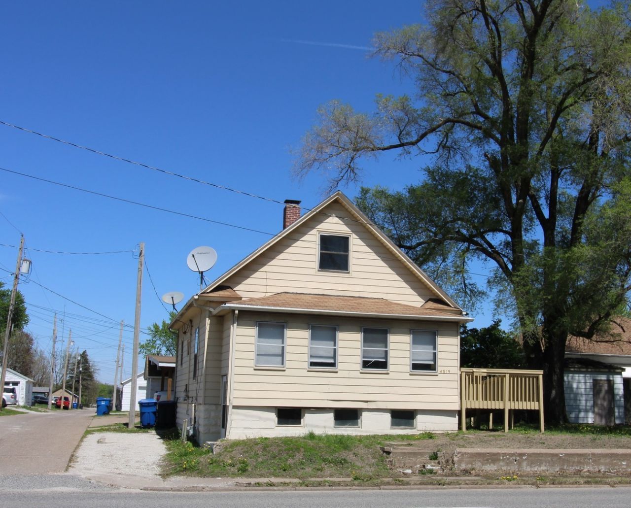 4519 4th Avenue , Moline, IL 51265 Main Photo